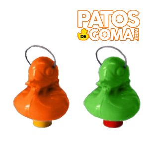 patitos de goma naranja y verde